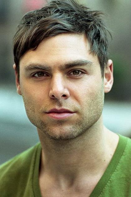 Daniel Fox - Actor Profile Photo
