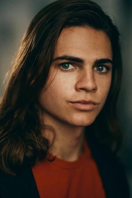 Oliver Watson - Actor Profile Photo