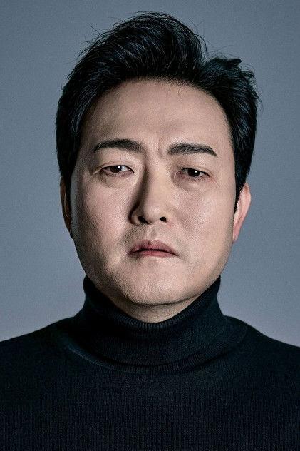 Lee Jun-hyeok - Actor Profile Photo