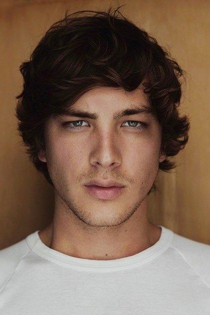 Cody Fern - Actor Profile Photo
