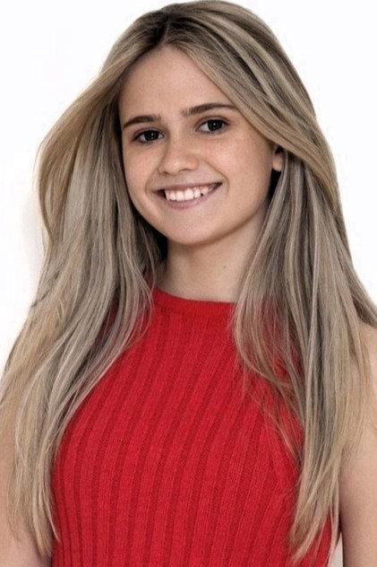 Ellie Stewart - Actor Profile Photo