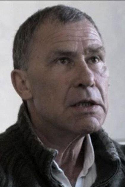 Robert Hill - Actor Profile Photo