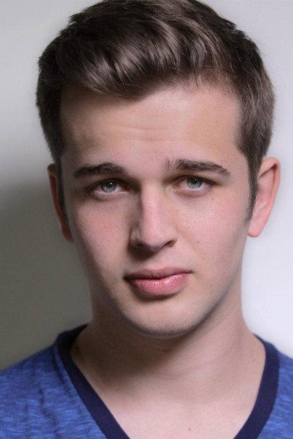 Slade Pearce - Actor Profile Photo