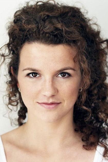 Georgina Hellier - Actor Profile Photo