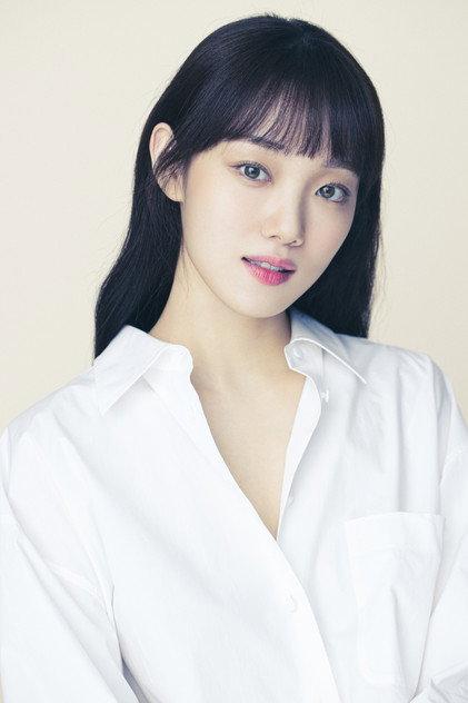 Lee Sung-kyung - Actor Profile Photo