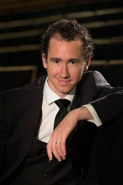 Cyrille Dubois - Actor Profile Photo