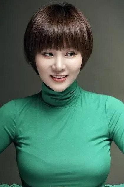 Yinan Zhou - Actor Profile Photo