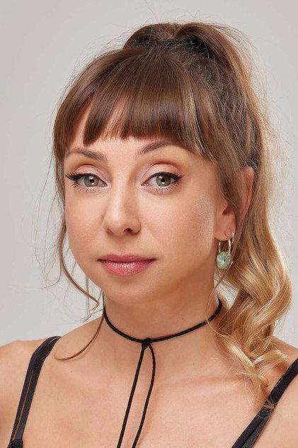 Laura Cymer - Actor Profile Photo