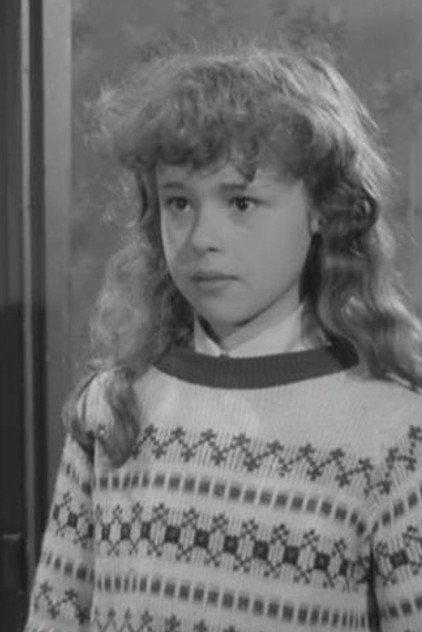 Roberta Tovey - Actor Profile Photo