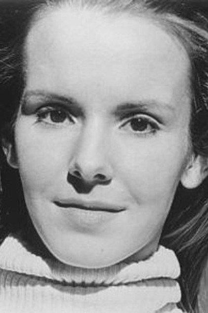 Betsy Lynn George - Actor Profile Photo