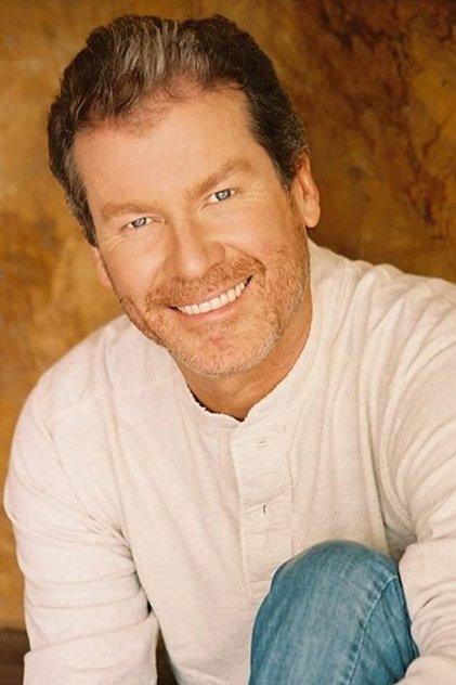 Daniel Hugh Kelly - Actor Profile Photo