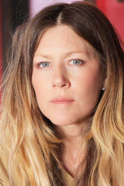 Lian Lunson - Actor Profile Photo