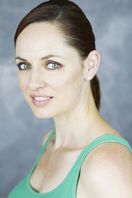 Jennifer Gibson - Actor Profile Photo