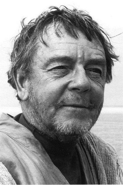 Phil Brown - Actor Profile Photo