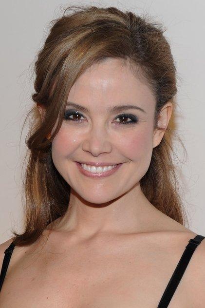 Reiko Aylesworth - Actor Profile Photo