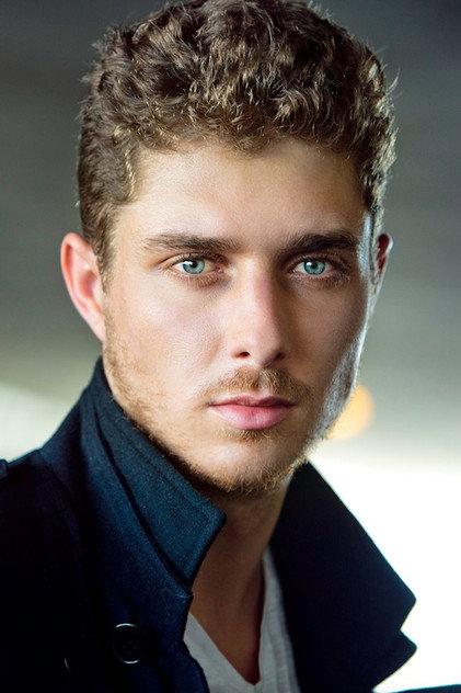 Alex Cubis - Actor Profile Photo