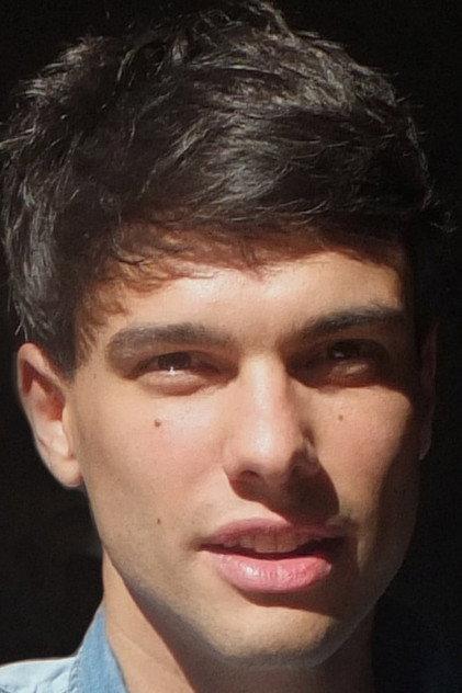 Simon Castets - Actor Profile Photo