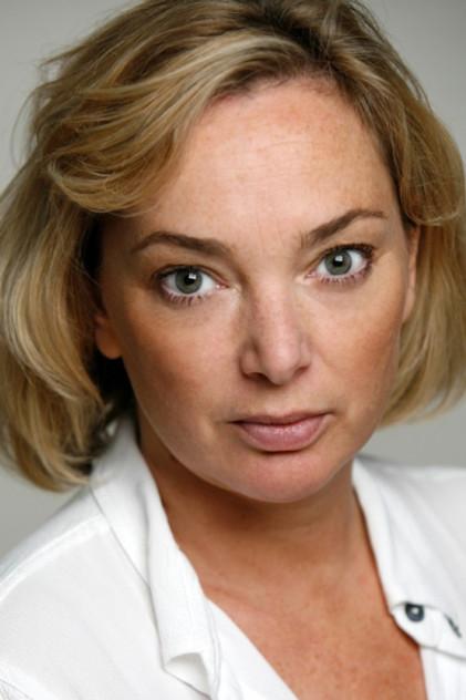 Emma Amos - Actor Profile Photo