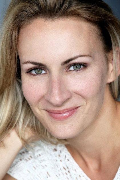 Mélanie Pilon - Actor Profile Photo