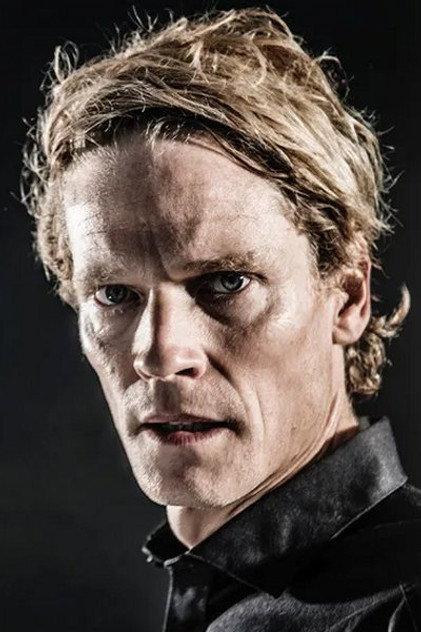 Mikkel Arndt - Actor Profile Photo