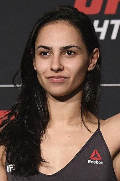 Ariane Lipski da Silva - Actor Profile Photo