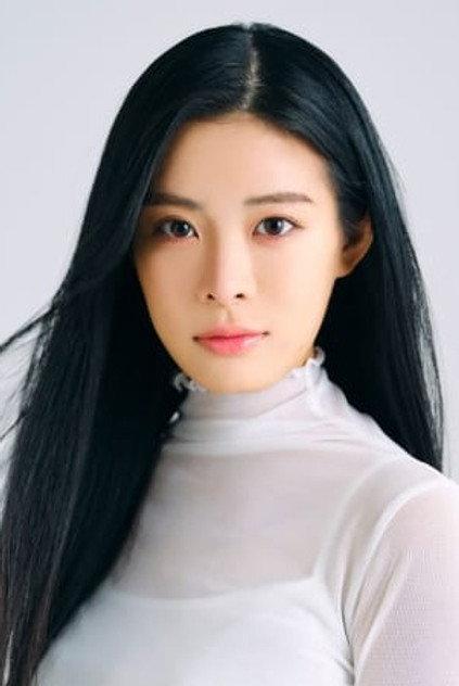 Shima Izutsu - Actor Profile Photo