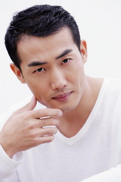Ai Dong - Actor Profile Photo