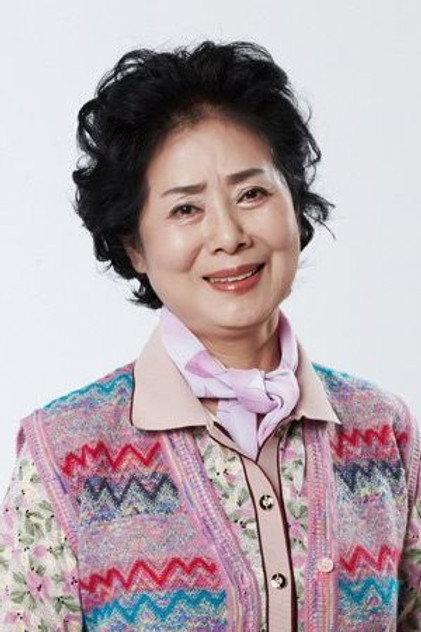 Sunwoo Yong-nyeo - Actor Profile Photo