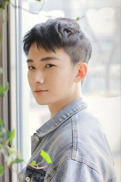 余昊威 - Actor Profile Photo