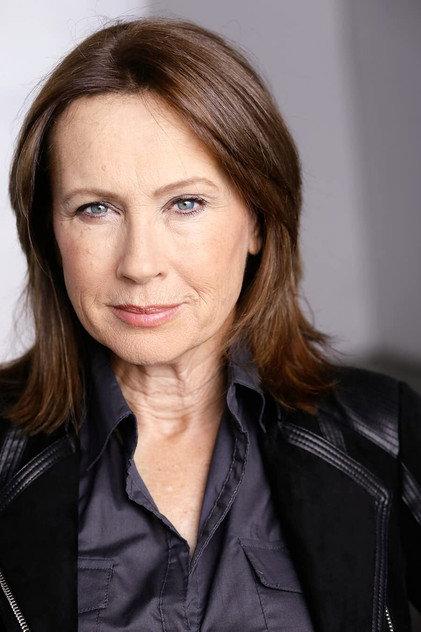 Jennifer Collins - Actor Profile Photo