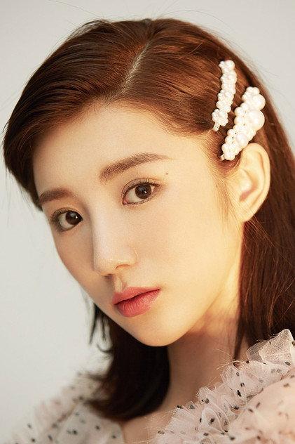 Liang Si Wen - Actor Profile Photo