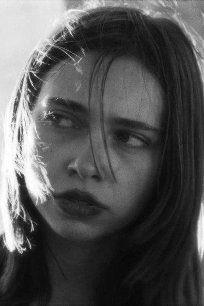 Victoria Davidoff - Actor Profile Photo