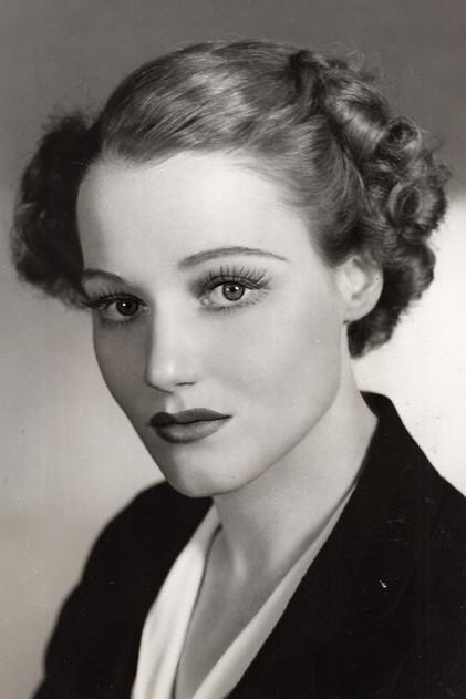 Constance Cummings - Actor Profile Photo