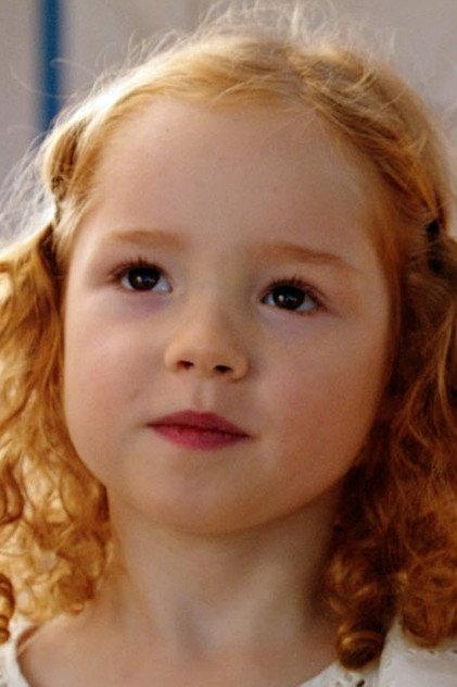 Margaux Le Caoussin - Actor Profile Photo