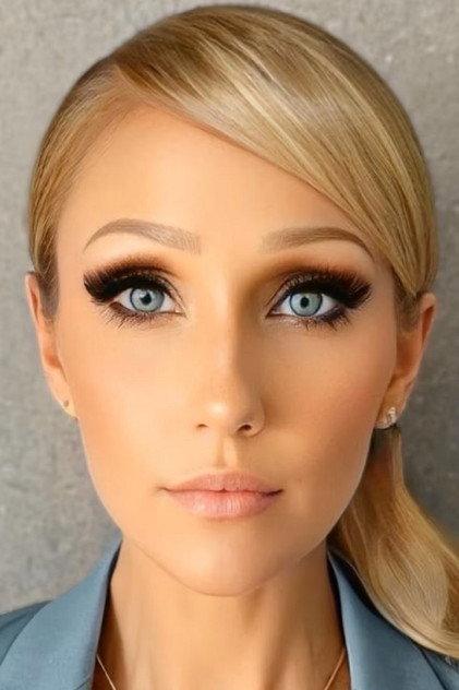 Amanda-Lie Rasmussen - Actor Profile Photo