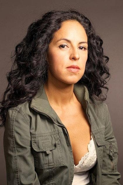 Erika Sabel Flores - Actor Profile Photo