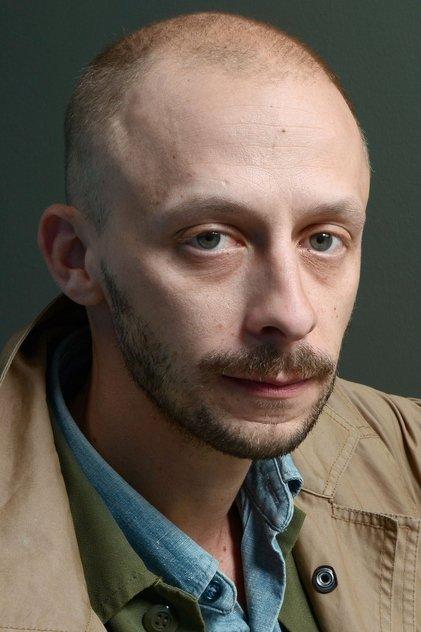 Maxwell McCabe-Lokos - Actor Profile Photo