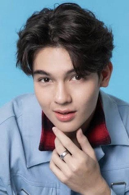 Dylan Bryant - Actor Profile Photo