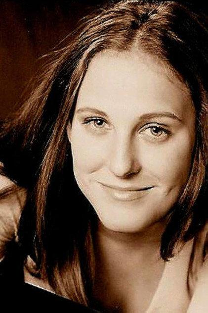 Erin Simkin - Actor Profile Photo