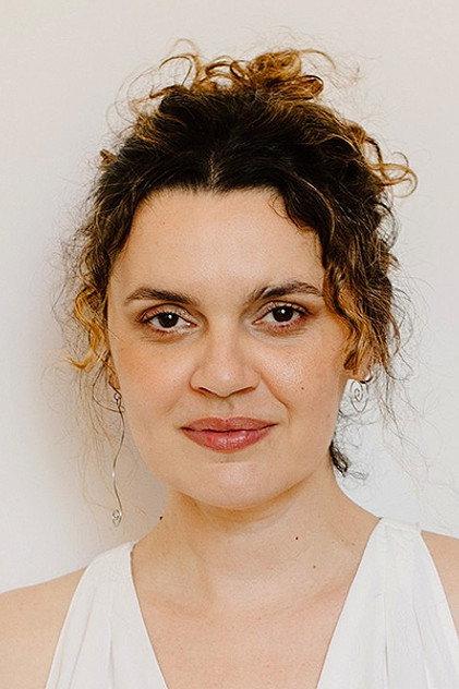 Ana Luiza Rios - Actor Profile Photo