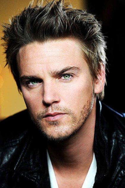 Riley Smith - Actor Profile Photo