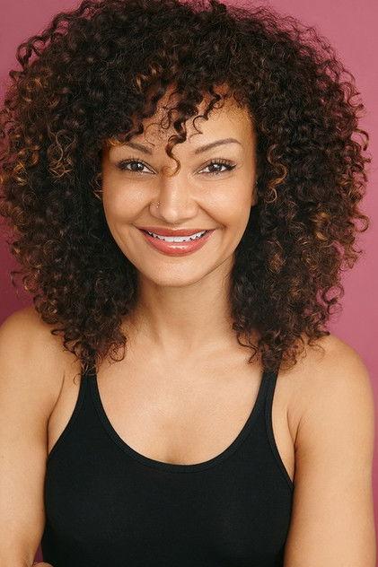 Stevvi Alexander - Actor Profile Photo