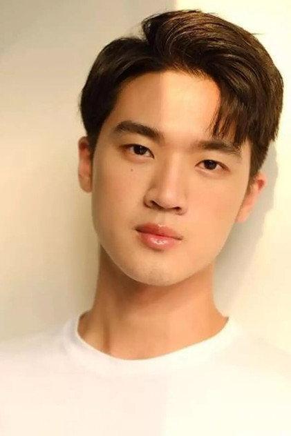 Nutthapong Phibunthanakiet - Actor Profile Photo