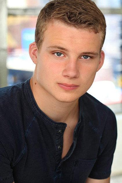Chris Gray - Actor Profile Photo
