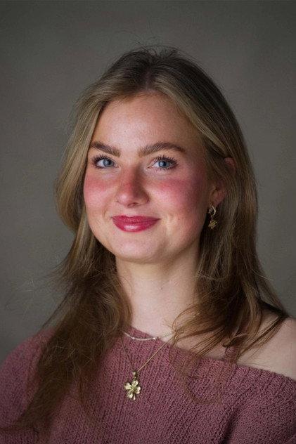 Eva Stuurop - Actor Profile Photo