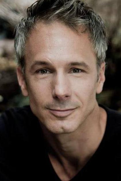 Istan Rozumny - Actor Profile Photo