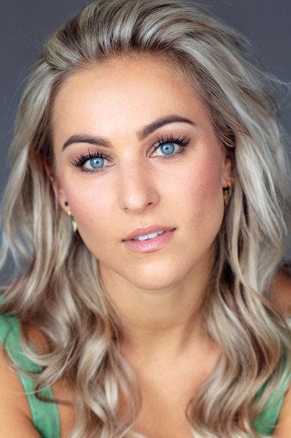 Kerry-Lee Dewing - Actor Profile Photo