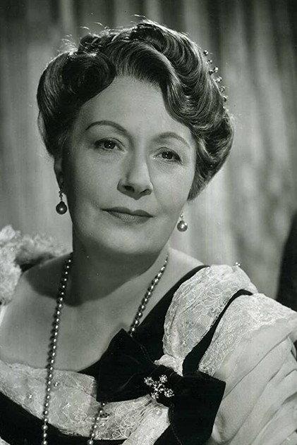 Olga Lindo - Actor Profile Photo