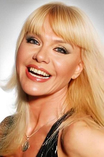 Adriana Aguirre - Actor Profile Photo