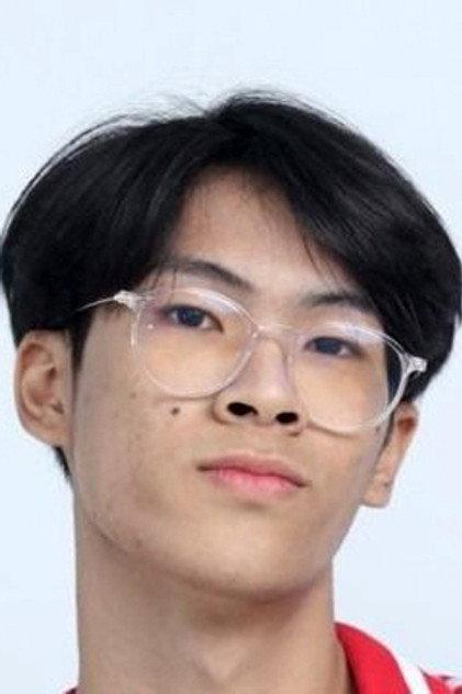 Ronaporn Vipataputi - Actor Profile Photo